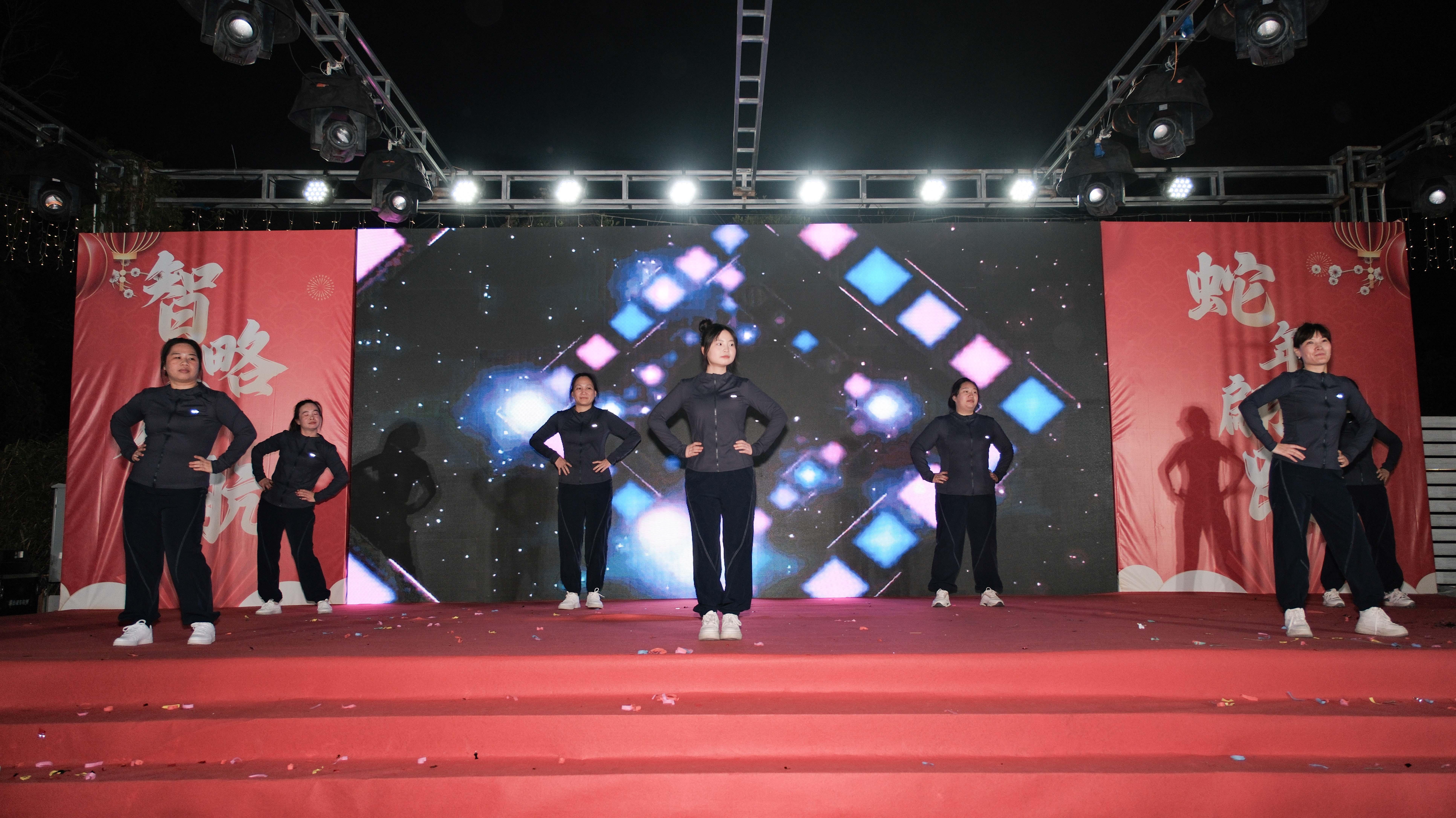 久信達(dá)科技2024年年會圓滿落幕：感恩同行，共創(chuàng)環(huán)保新未來，乘風(fēng)破浪，夢想起航(圖10)