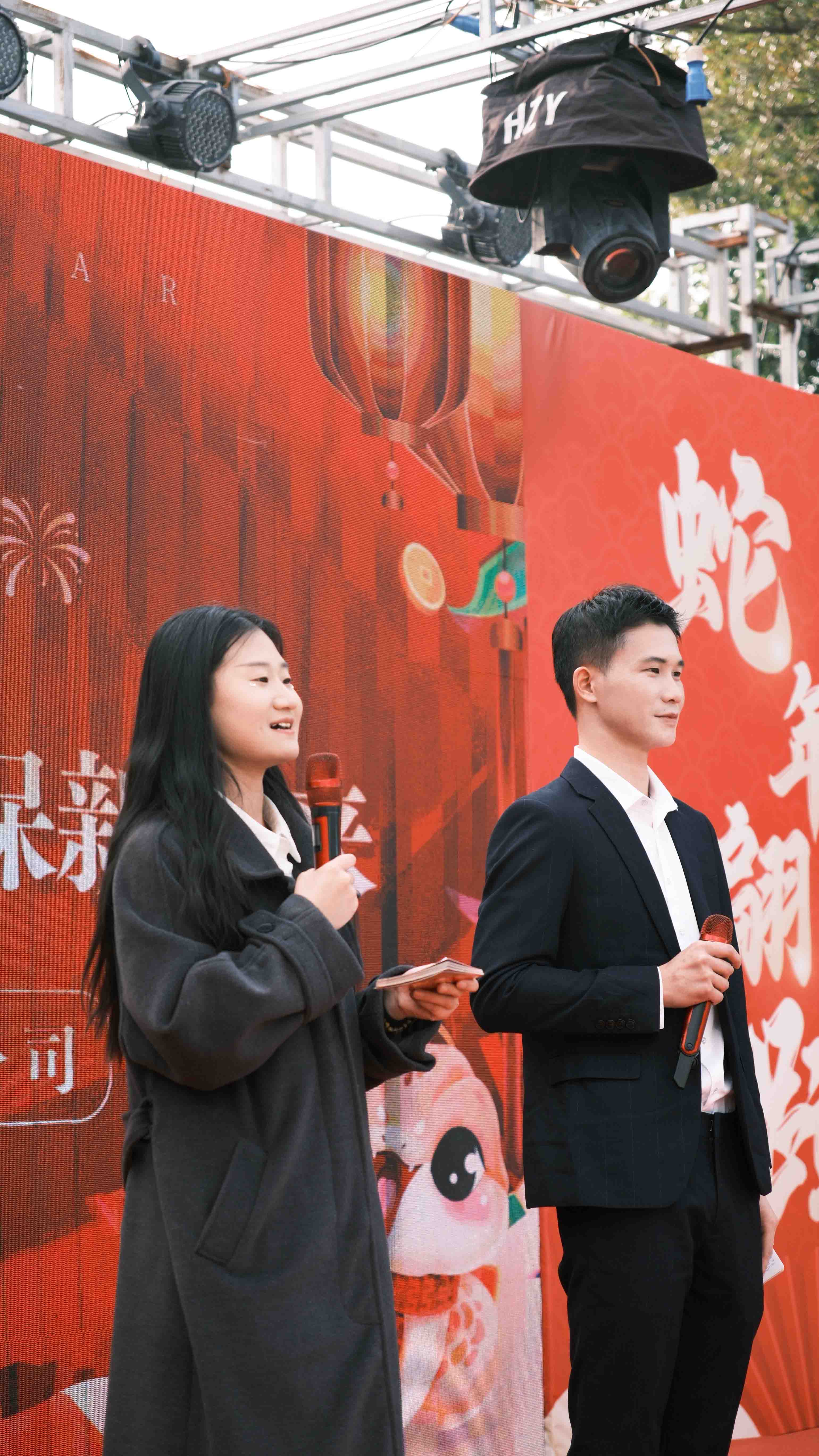 久信達(dá)科技2024年年會圓滿落幕：感恩同行，共創(chuàng)環(huán)保新未來，乘風(fēng)破浪，夢想起航(圖4)